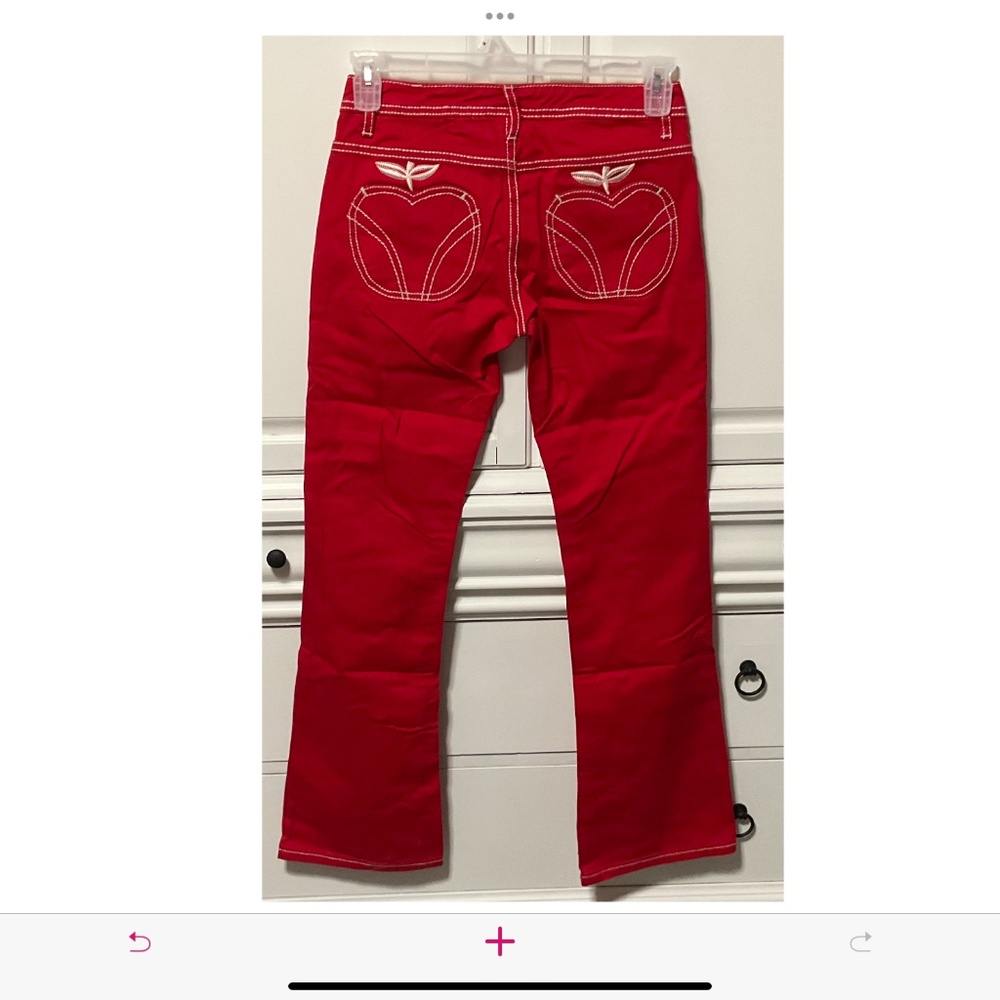 Ladies Red Apple jeans, embroidered apple back pockets, so cute! NWT flare - Picture 8 of 9